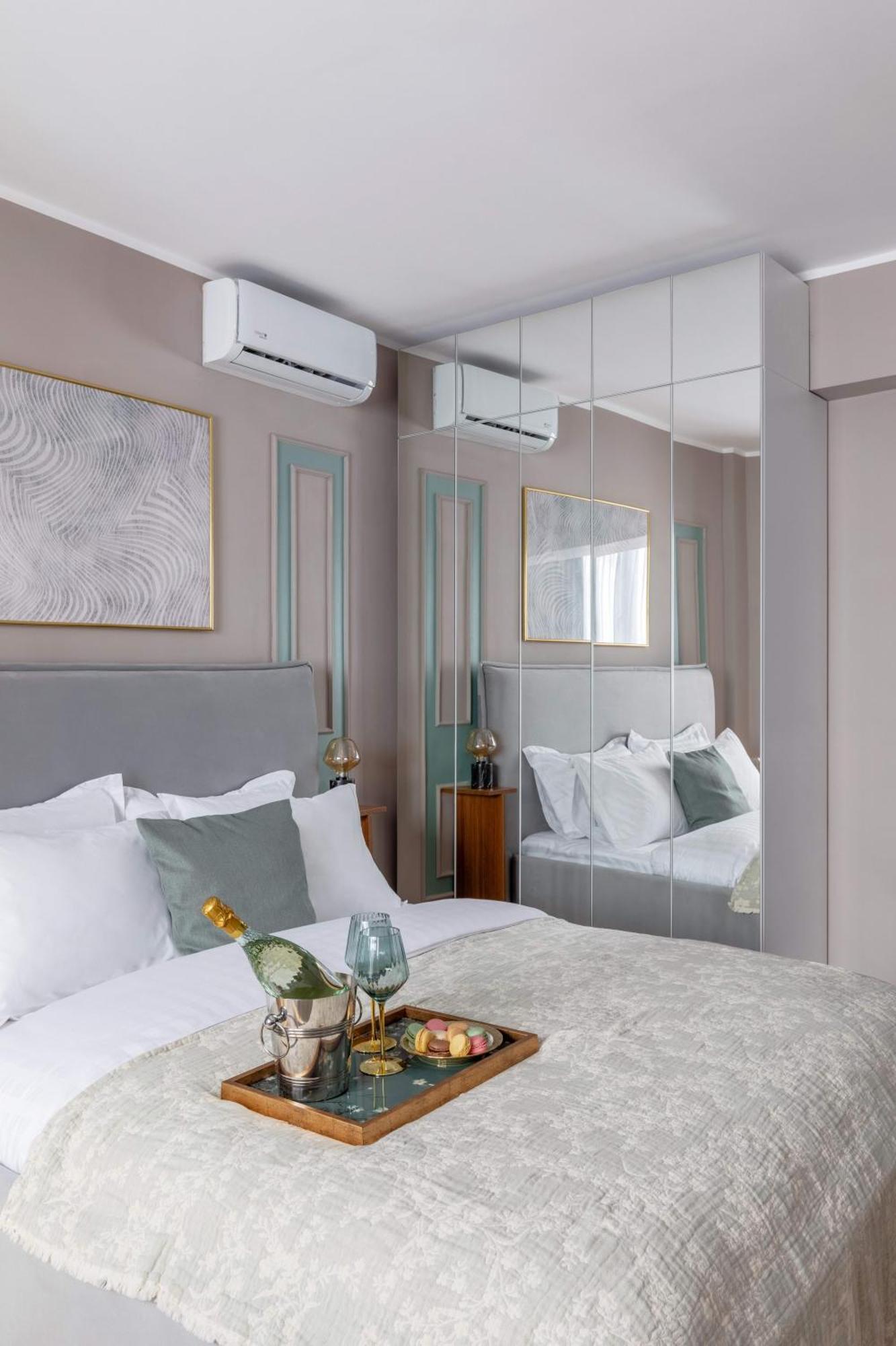 Holt - Sublime Minty Green 1Br On The Park Бухарест Екстер'єр фото